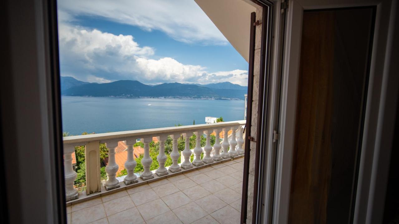 Ari Apartments Красичи Экстерьер фото